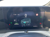 アドバンスドドライブアシストディスプレイ(7インチカラーディスプレイ)が装備されています。車両状態の表示や安全装備の確認・設定変更が行えます。