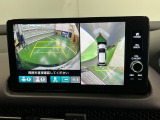 ガイドライン付きバックモニターで車庫入れも安心。知らない道でも安心して楽しくお出かけができます