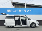 もちろん人気の電動スライドドアを装備 お迎え時、さっと自動で開閉できるのでちょっと優越感♪