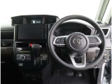運転席のハンドル・シートは高さ調整が可能です