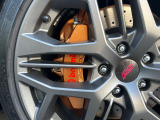 【ブレンボ製キャリパー】ハイパワー車両には強力なブレーキが必須!世界のスーパーカーにも採用されるイタリアの高級メーカー「ブレンボ」を装着!色鮮やかなキャリパーがスポーティな印象を引き立てます♪