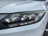 【LEDヘッドライト】LEDヘッドライトは消費電力が少ないので寿命が長いですよ!明るさも十分で、夜間走行の負担を和らげてくれます、オート点灯システムも付いております