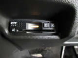 今や標準装備になりつつあるETC車載器も装着されております。料金所を通過するときも楽々です。