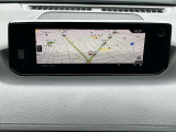 マツダコネクトの8.8インチワイドセンターディスプレイです。『Android Auto』『Apple CarPlay』や独自のコネクテッドサービスに対応したインターフェイスシステムです。