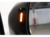 車体後部のセンサーにより、後側方から接近する車を検知する「スバルリヤビークルディテクション」を搭載。