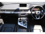 Q7 3.0 TFSI クワトロ 4WD 