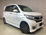 指定工場併設で末永く品質を保ちます。12ヶ月点検や車検はもちろんのこと、国家資格整備士によるお車のアドバイスも致します。