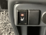 運転席と助手席にはシートヒーターが付いています☆寒い時期に腰周りを温めてくれるので体全体が温まりやすいのは勿論、暖房と違い顔に風が当たらないので、乾燥肌やドライアイの方でも大丈夫☆