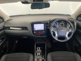 アウトランダーPHEV 2.4 G プラスパッケージ 4WD 4WD ワンオーナー