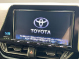 【純正9型ナビ】人気の純正ナビを装備。オーディオ機能も充実しており、Bluetooth接続すればお持ちのスマホやMP3プレイヤーの音楽を再生可能!毎日の運転がさらに楽しくなります!!