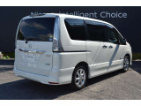 セレナ 2.0 ハイウェイスター S-HYBRID 