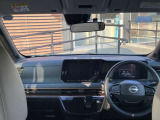 運転席周りの視界もよくハンドルも軽い取り回しなのですごく運転がしやすい車です。