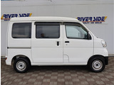 神奈川でお車を探すなら リバーサイド 。当店では在庫数800台展示中となります。残価設定型ゴジュッパローンをメインで販売しており月々のお支払いをお安く高年式車を乗りたい方へ是非ご検討ください。