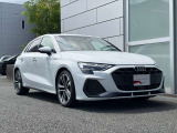 フロントフェンダーには、SLineのオーナメントが光ます。小さなオーナメントですがアウディA3をよりスポーティーにかっこよく見せてくれます。