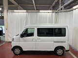 【スマートアシスト搭載車】 衝突回避支援ブレーキ機能(対車両・歩行者)、衝突警報機能(対車両・対歩行者)、誤発信抑制制御機能などの機能で安全な運転をサポートします。