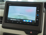 ◆バックカメラ◆リバースにするだけで映ります、後方の安全確認や、狭い駐車場での車庫入れ、雨の日や夜間など視界の悪い時に便利です!安全にバックする為には欠かせない装備です。