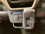 納車前にはプロのメカニックが、各部の点検を行います。ディーラーにしか出来ない品質、そしてサービスできっと満足していただけると思います!