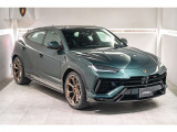 ウルス ペルフォルマンテ 4WD 