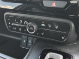 【 オートエアコン 】車内温度を感知して自動で温度調整をしてくれるのでいつでも快適な車内空間を創り上げます!