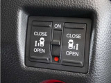 ◆両側電動スライドドア◆狭い駐車場でも乗り降りが楽々♪お子様が隣の車にドアを当ててしまう心配もございません!小さなお子様連れの方もこれで安心。