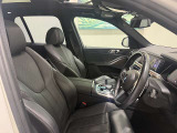 点検整備時に交換が必要な項目(BMW認定指定交換指定部品など)に関しましては、すべて新品の純正部品を使用させていただきます。※点検項目にはBMWコンピューター診断も含まれます。