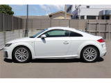 TTクーペ 45 TFSI クワトロ Sラインパッケージ 4WD 