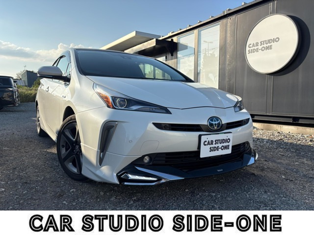 プリウス 1.8 S ツーリングセレクション E-Four 4WD 寒冷地仕様・夏冬タイヤ付・モデ...
