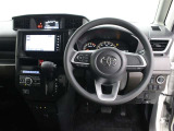 運転席廻りです。
