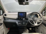 一体感のある運転席周り♪快適なドライブをお楽しみください&cap;( &acute;&forall;`)&cap;