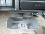 様々な箇所に収納に便利なBOXが付いて便利です