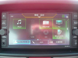 純正メモリーナビはフルセグTV視聴やCD再生はもちろん、Bluetooth通信機能など多機能でとっても使いやすいです♪