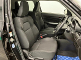 【フロントシート】さまざまな体格の方が快適に運転ができるよう配慮したシートになっております。