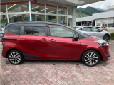両側パワースライドドア付きだから、狭い駐車スペースなどでの 乗り降りラクラク!小さなお子さまのいるご家庭には嬉しい装備。