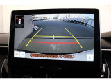 後方の死角を軽減し、狭い場所での切替しや駐車もしやすくなるバックモニターを装備しています。