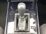 アクセルペダルを踏み込む量や速さに応じて変速パターンをし、人馬一体の運転感覚を発揮してくれる6速オートマ!