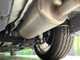 お車を安心してお乗りいただく為には、足回りの定期点検が欠かせません。サービスサポート(有償保証)では無料点検もご提供しており、安心のカーライフをお過ごしいただけるサポート体制が整っています。