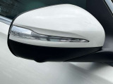 納車前整備は、メルセデスベンツ国際認定メカニックによる最新の検査ライン等の施設が充実した当社工場で入念に行います。メルセデス・ベンツの定める厳しい基準をクリアしたお車のみをご案内させて頂きます。