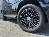 メルセデス・ベンツの定める厳しい基準をクリアしたお車のみをご案内させて頂きます。納車前整備はメーカー規定に基づき最大100項目にも及ぶ点検を熟練のメカニックによって行いご納車させて頂きます。