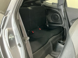ダイブダウンできるリヤシートは簡単に荷室を広げることができます