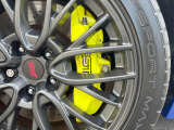 【ブレンボ製キャリパー】ハイパワー車両には強力なブレーキが必須!世界のスーパーカーにも採用されるイタリアの高級メーカー「ブレンボ」を装着!色鮮やかなキャリパーがスポーティな印象を引き立てます♪