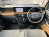 ドライバーのかたと助手席のかたが座るシートです。実際お座りいただくのが、分かりやすいと思います。お気軽にご来店ください!