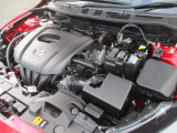エンジンは1300CC SKYACTIV-Gを採用。