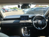 【インパネ全体】手が届きやすく、どなたでも運転しやすいです。シンプルで使いやすい設計になっています!