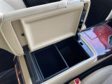 店舗にて現車の確認もいただけますので、お電話で在庫のご確認の上是非ご来店くださいませ。