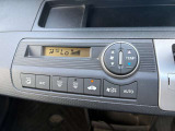 ★オ-トエアコン★温度設定だけで車がいつも快適に自動調整します♪風量や吹き出し口も自動で行われます。もちろんお好みの設定にも調整可能です♪