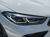また、BMW正規認定中古車は、エマージェンシーサービスが自動付帯。24時間365日、皆様のカーライフをサポート致します。確かな安心のうえで、「駆けぬける歓び」をご堪能ください。