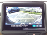 バックモニター付きで、車庫入れやバック時の後方確認をしっかりサポート。モニターに映し出される映像で死角も確認しやすく、狭い場所での駐車や後退時の操作をより安心して行えます。