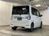LEDテールライトです。省電力、高輝度のLEDは明るく照らすので夜間運転時の視認性を高めます。スタイリッシュな見た目で細かいところもこだわりたいあなたに!