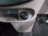 12V電源ソケットを設置しております。周辺機器の充電にご利用頂けます。