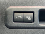 【パワーバックドア】スマートキーや運転席のボタンを押すだけでリアゲートが自動で開閉します!荷物を持っている時や、高い位置にあるバックドアを閉める際に便利な機能です♪